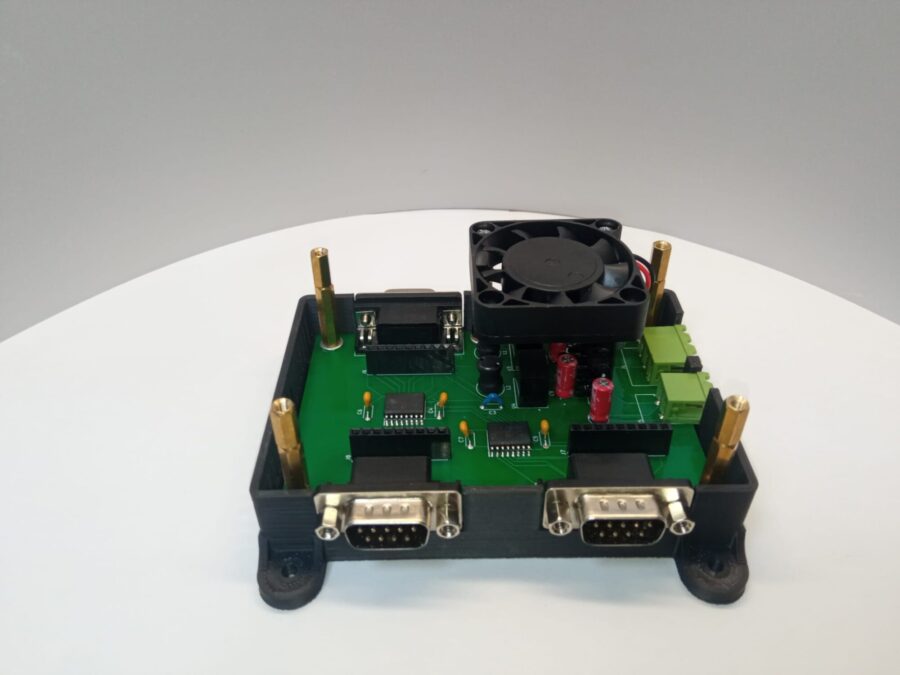 Carcasa a medida para electrónica industrial